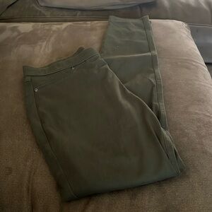 Hue slim boot cut pants